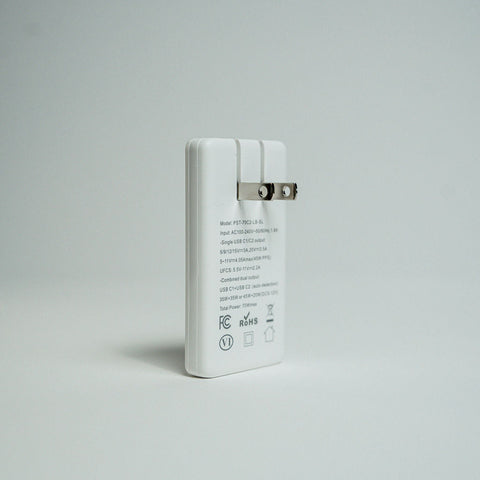 Ultra Slim 70W Universal Charger